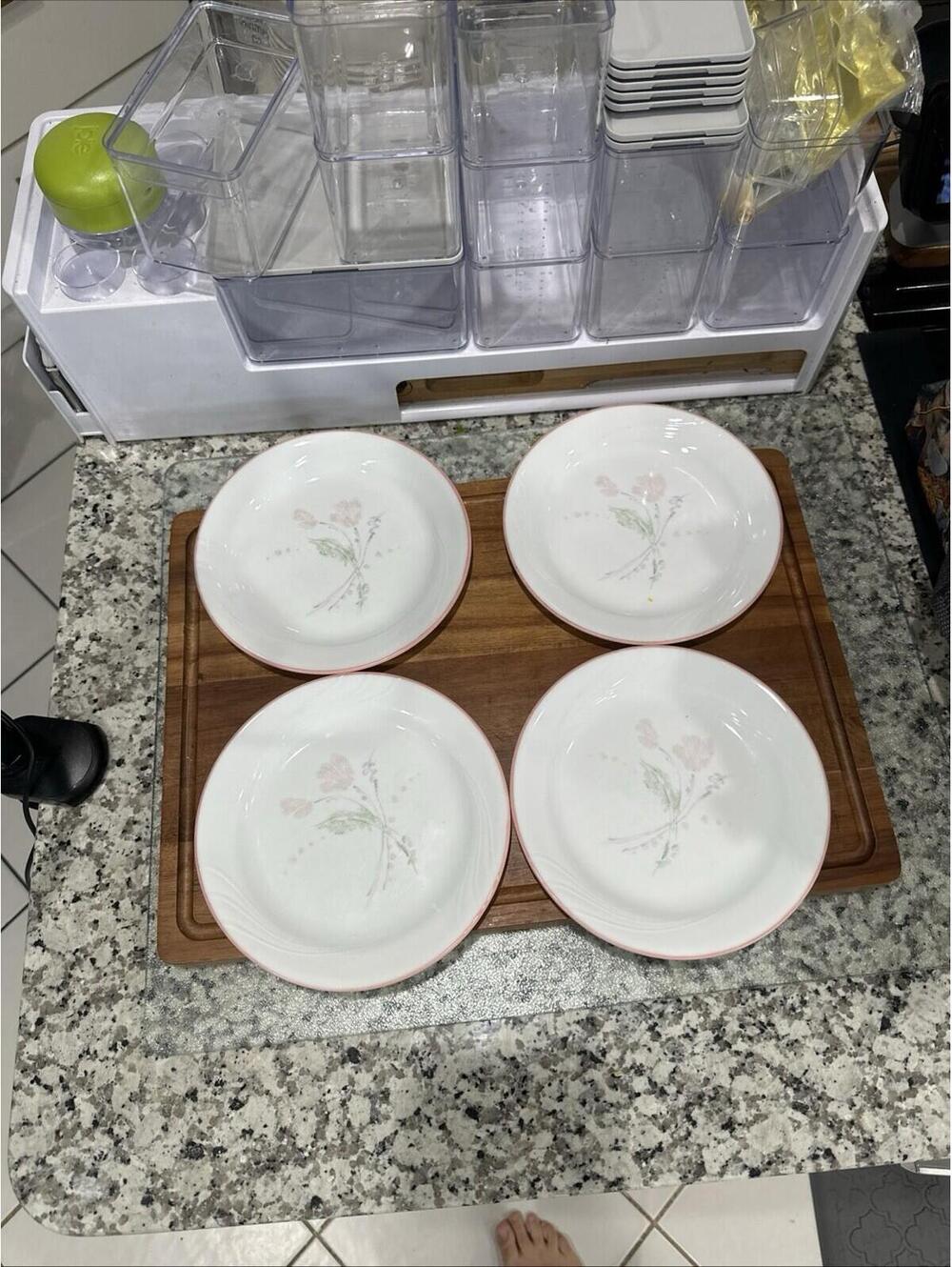 VTG Corelle Corningware USA Pastel Ballet Pink Rim 4 Pieces bowl plates 7.25” *